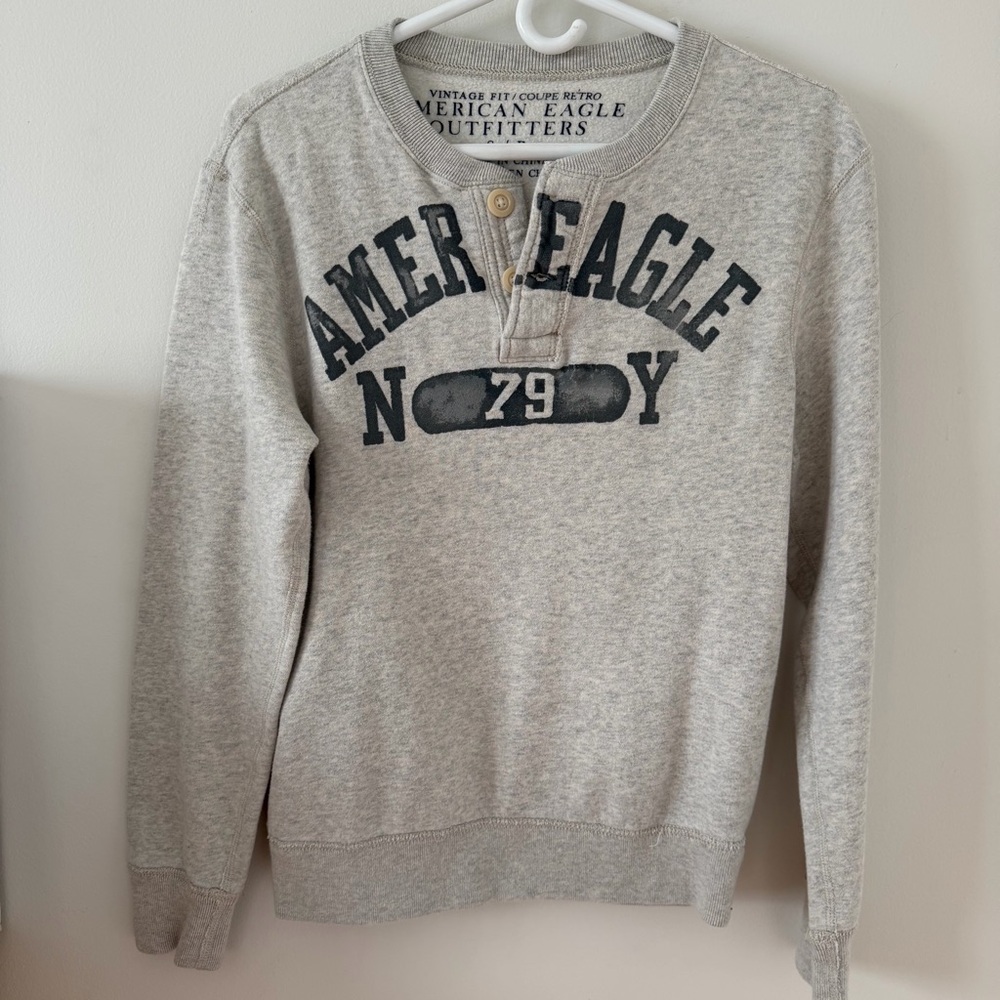 American Eagle men’s sweater (size small)
